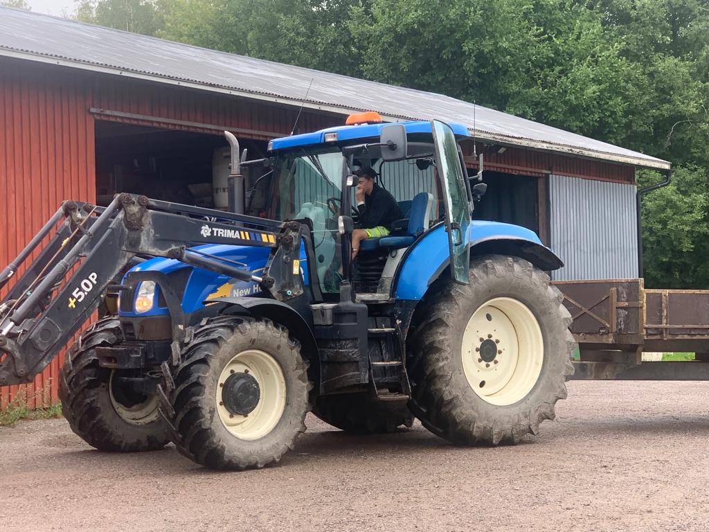 Traktor- och maskinkurs på Västankvarn featured image